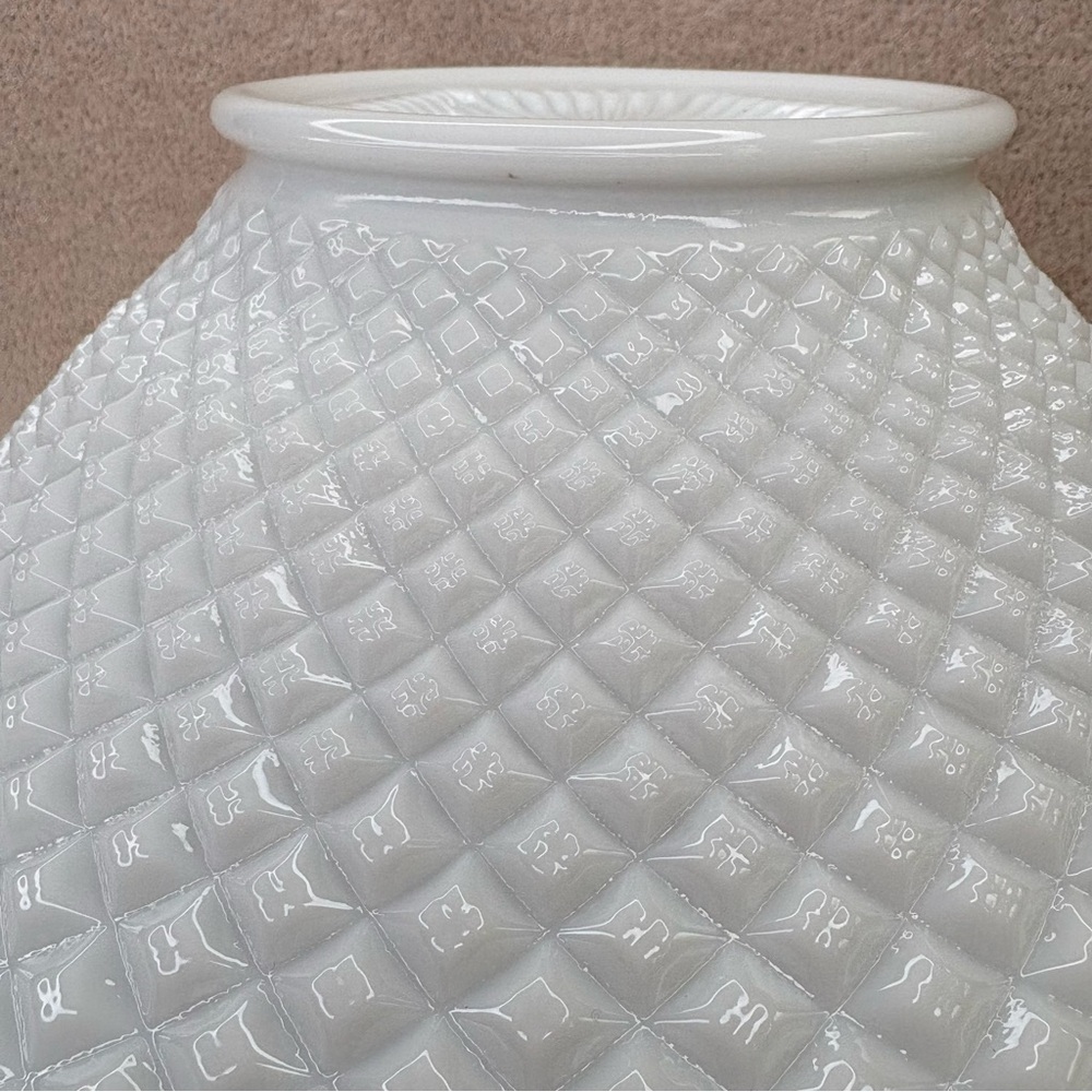 Vintage Milk Glass Large Decorative Bowl White Diamond Cut Pattern Round VTG - Picture 8 of 11